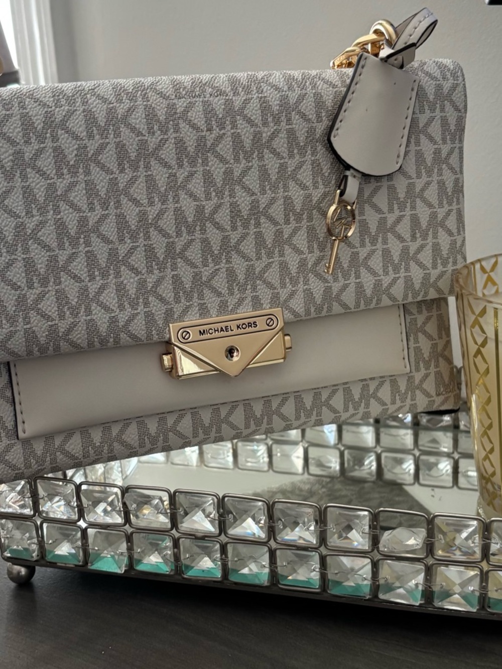 Michael Kors MK Logo Chain Medium Crossbody Bag Cream Vanilla Gold Hardware NWOT - Picture 11 of 17